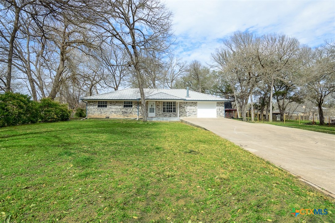 866 Benchmark Trail Property Photo 1