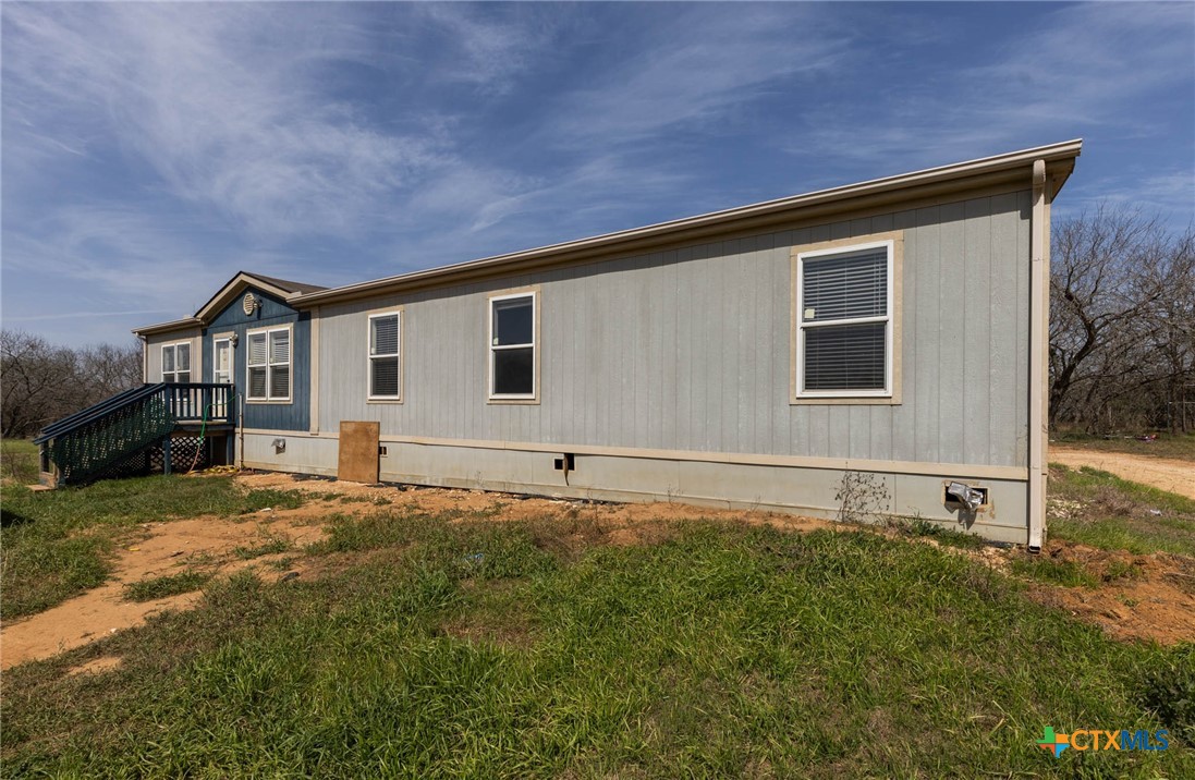 6886 Elm Creek Road Property Photo 1