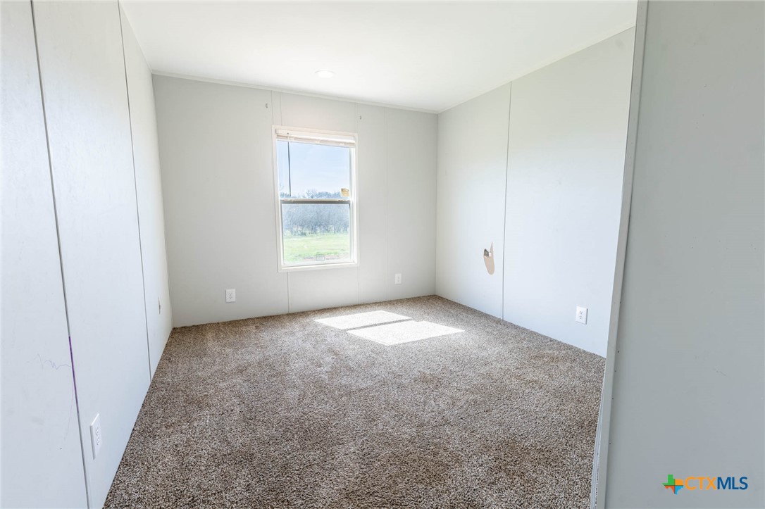 6886 Elm Creek Road Property Photo 13