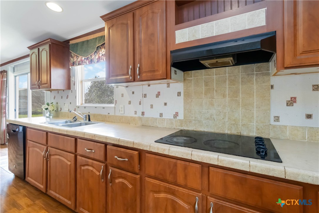 6635 Fm 2438 Property Photo 6