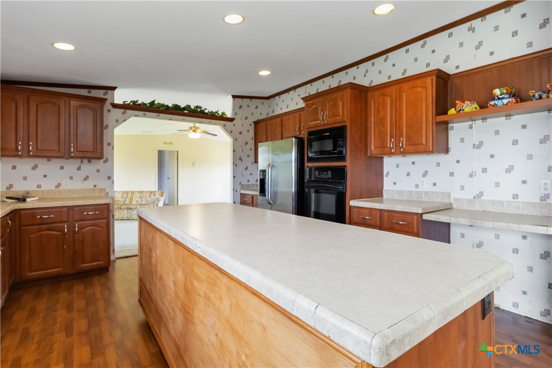 6635 Fm 2438 Property Photo 9