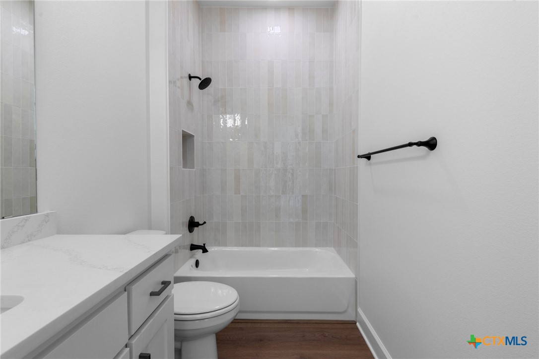 1202 Fairfax Drive Property Photo 13