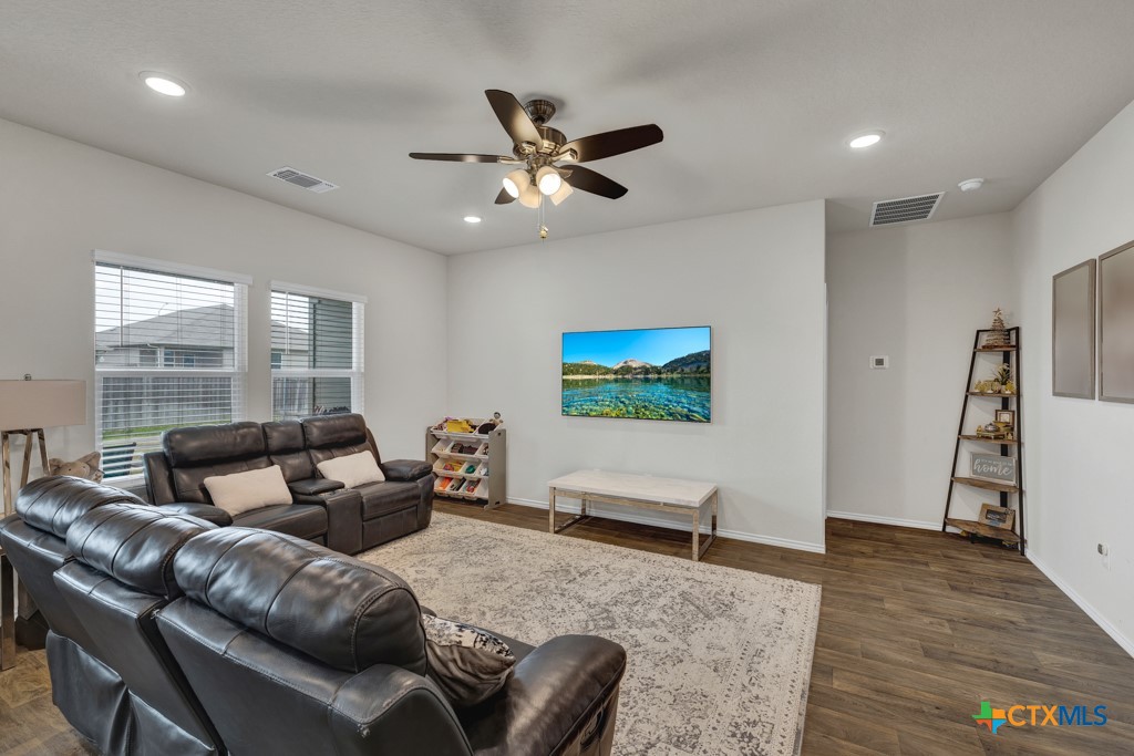 848 Cinnamon Teal Property Photo 7