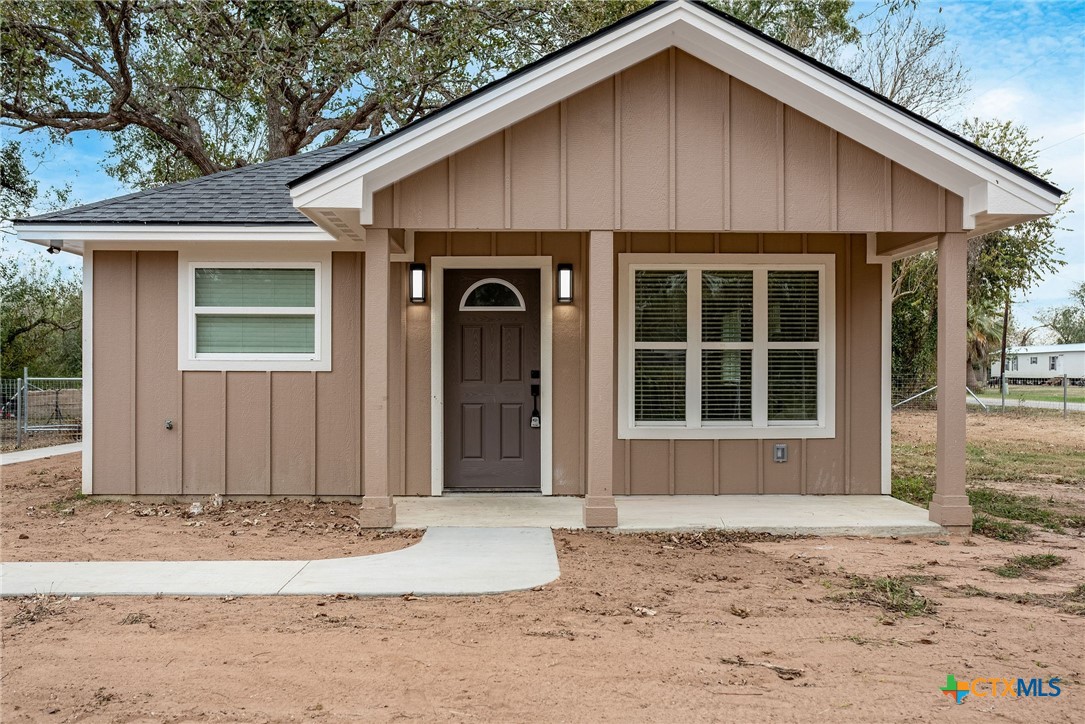 548 Pecan Property Photo