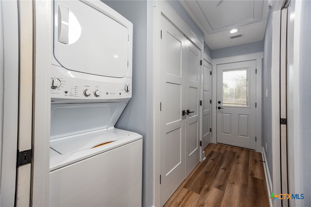 548 Pecan Property Photo 14