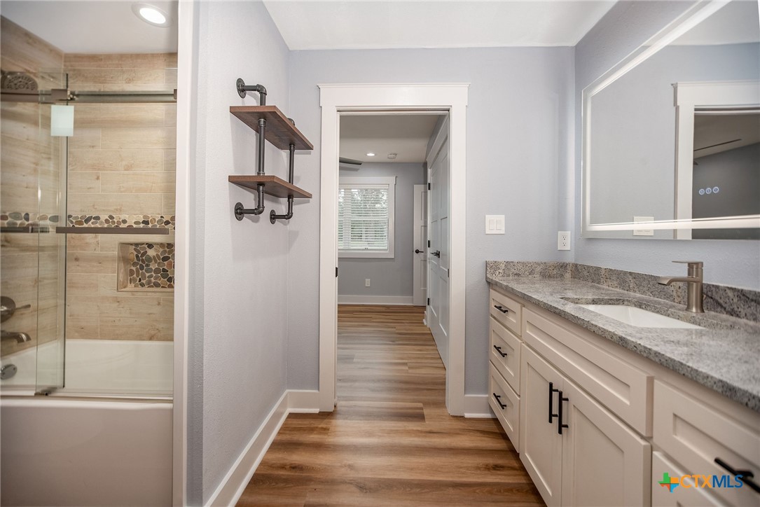 548 Pecan Property Photo 18