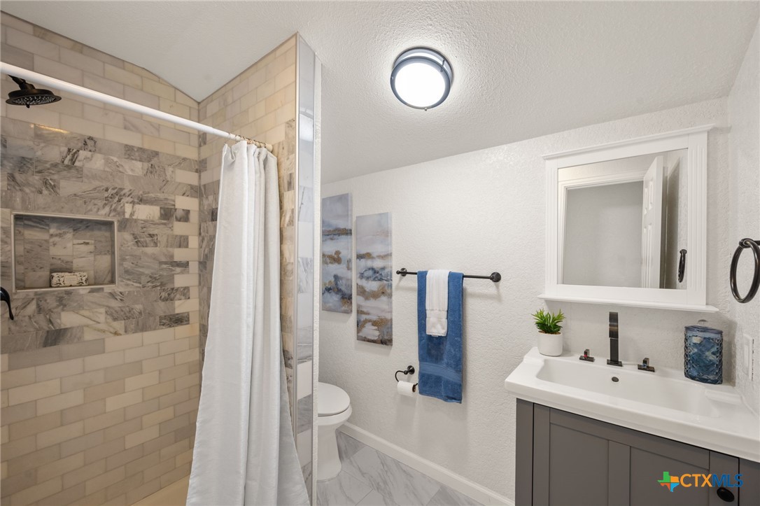 1428 Lee Street Property Photo 21