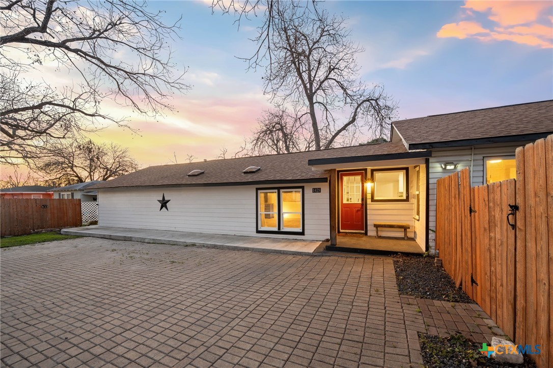 1428 Lee Street Property Photo 24