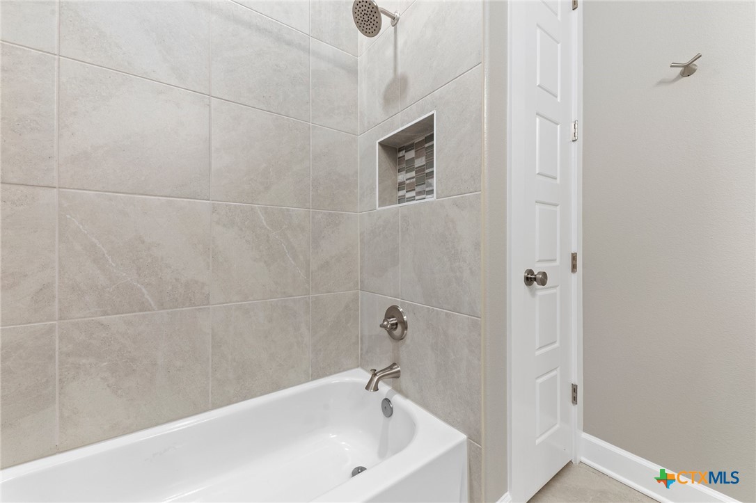 2608 Cibolo Creek Drive Property Photo 4