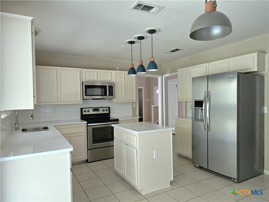 120 Wind Ridge Drive Property Photo 11