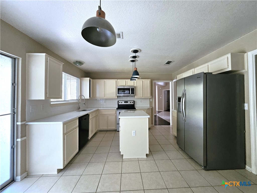 120 Wind Ridge Drive Property Photo 13