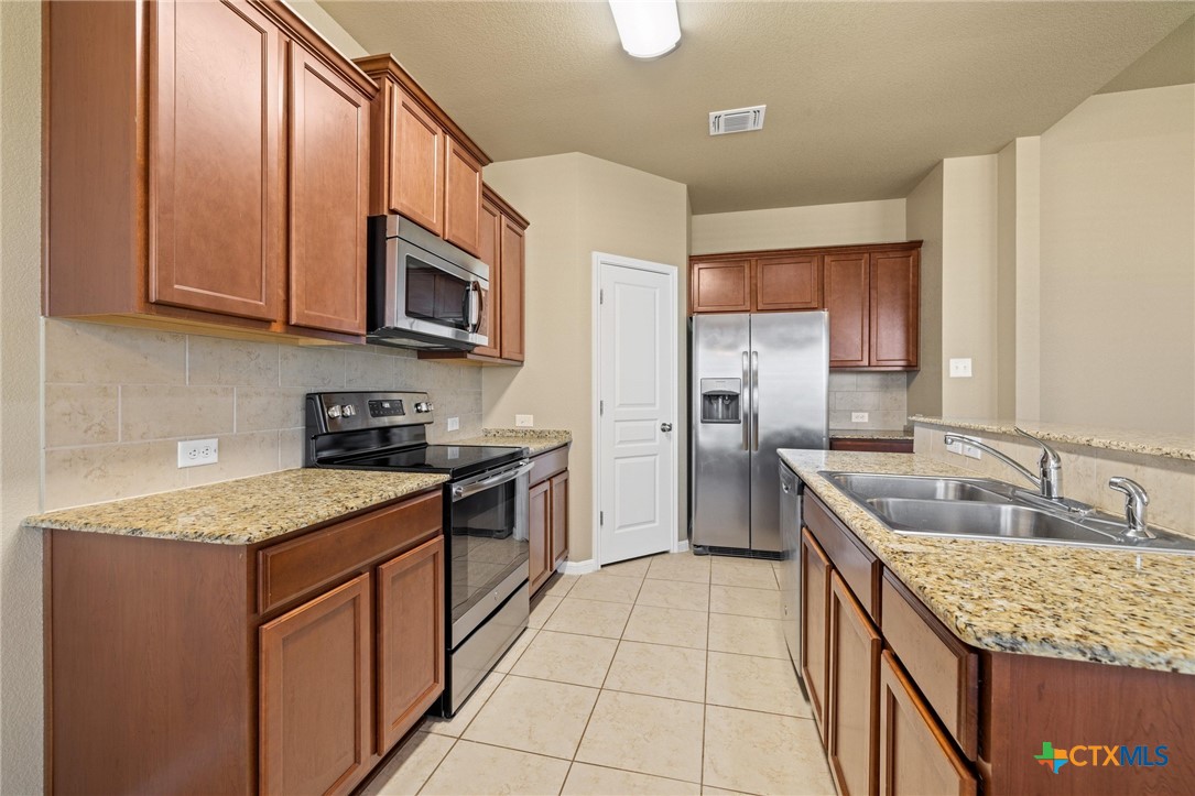 1244 Spring Terrace Loop Property Photo 13