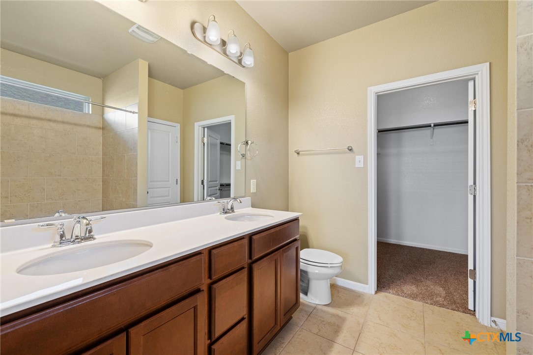 1244 Spring Terrace Loop Property Photo 21