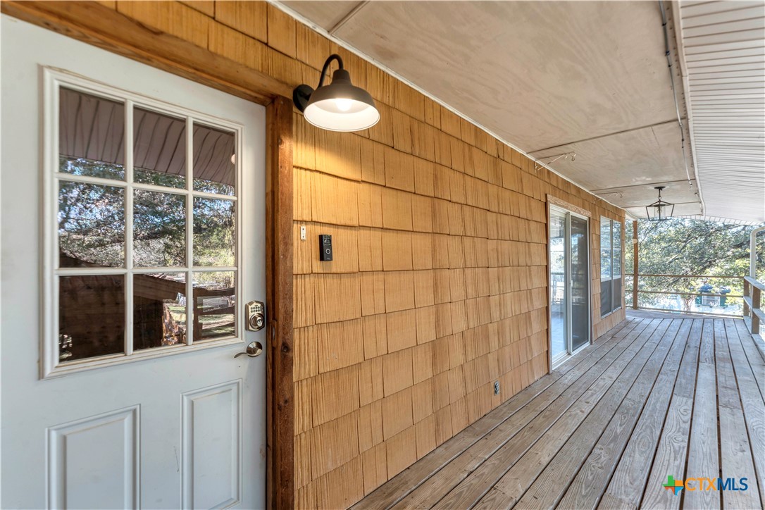 180 Caveside Drive Property Photo 3