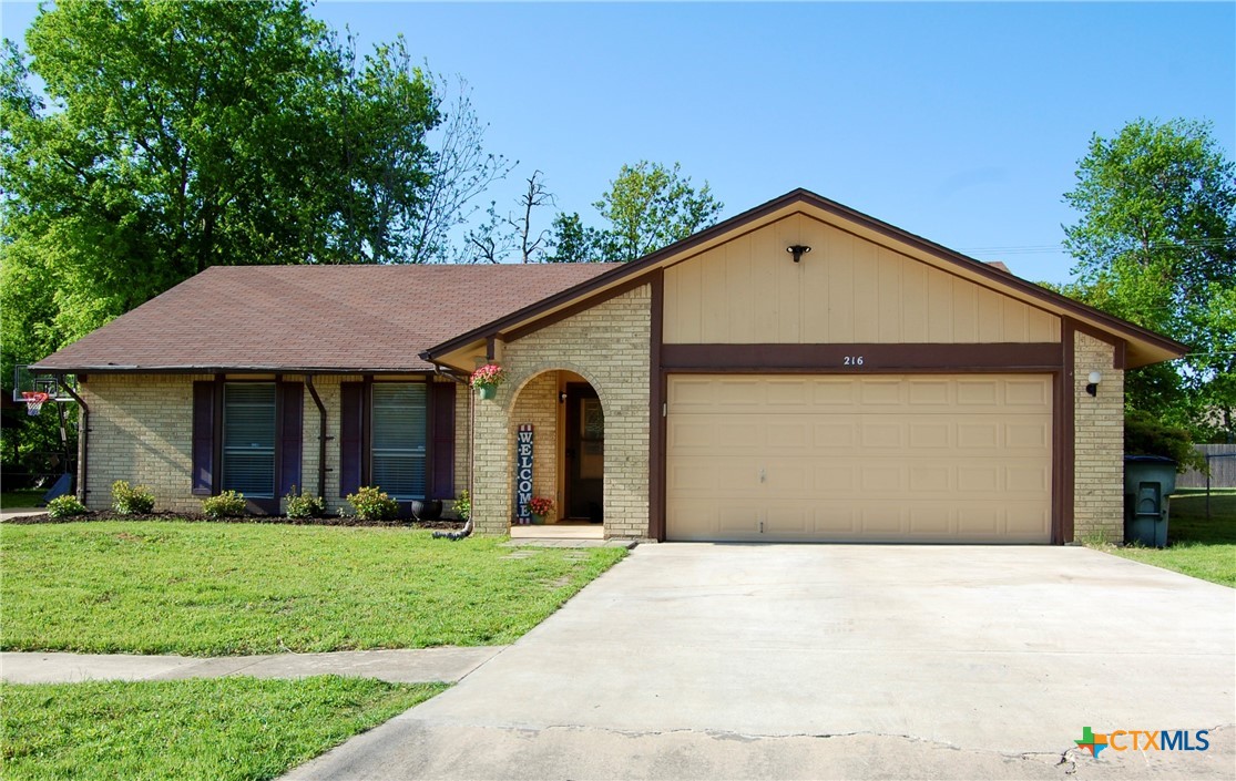 216 Daffodil Drive Property Photo 1
