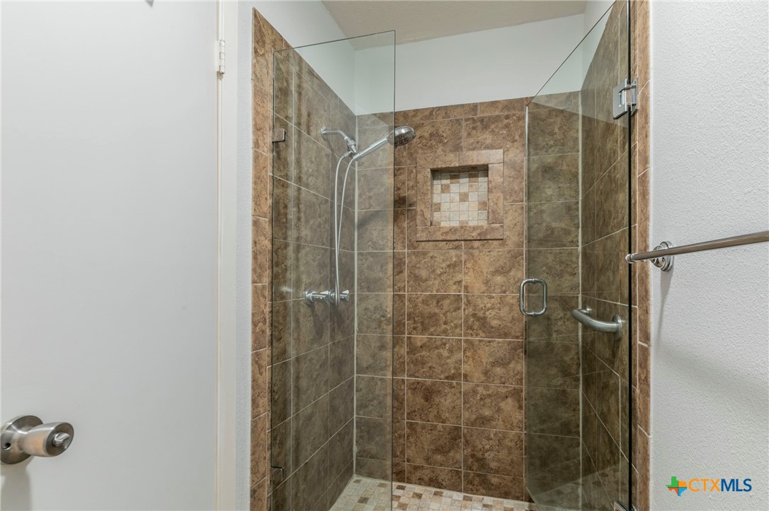 216 Daffodil Drive Property Photo 10