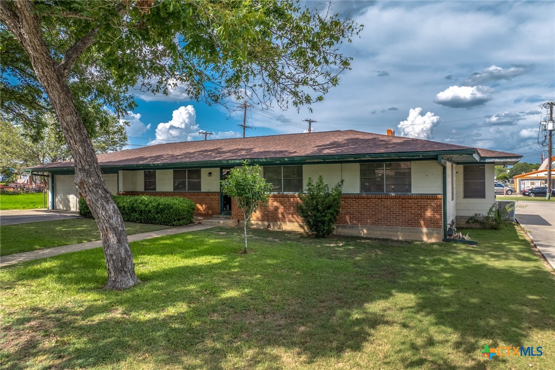1724 Hickston Street Property Photo