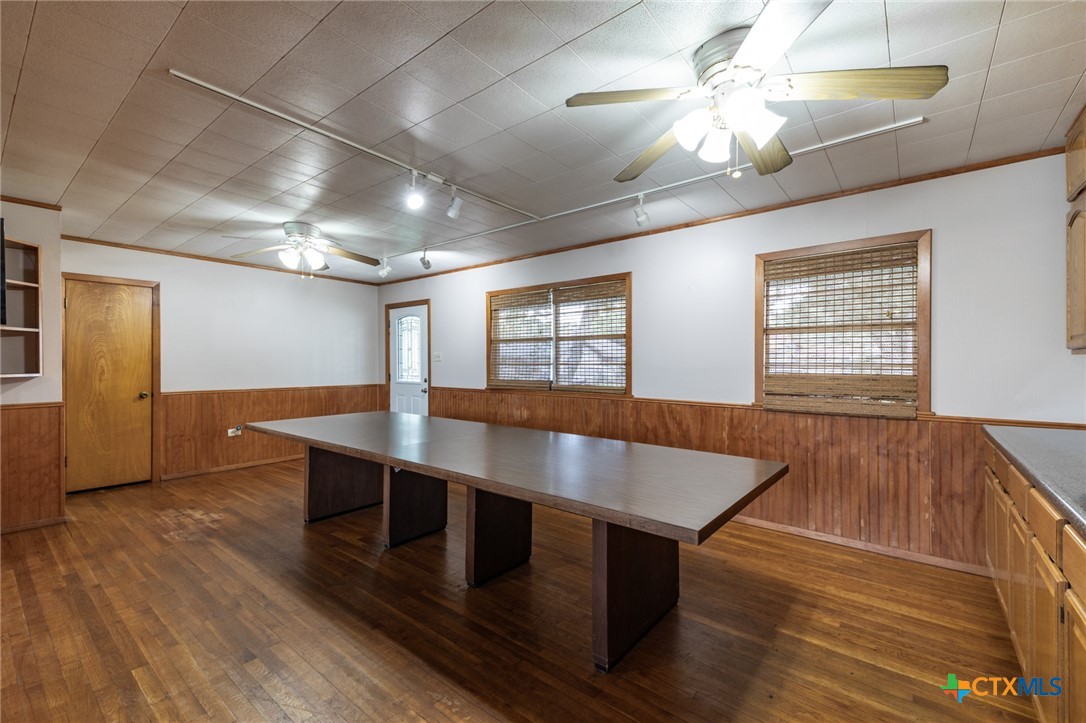1724 Hickston Street Property Photo 4