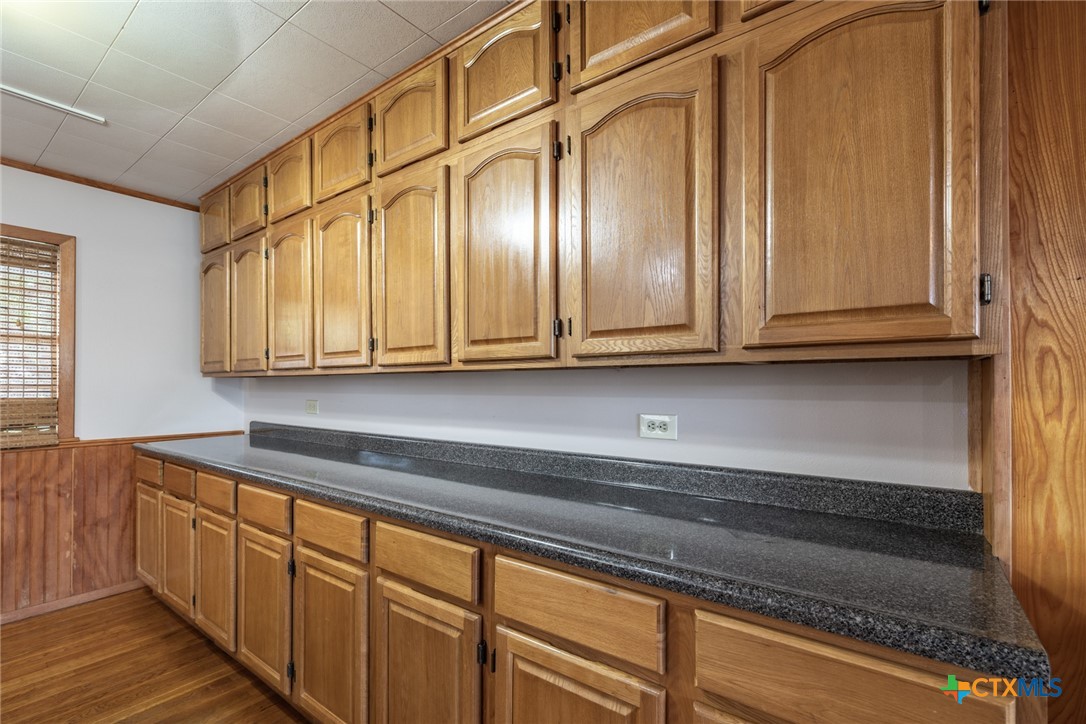 1724 Hickston Street Property Photo 5