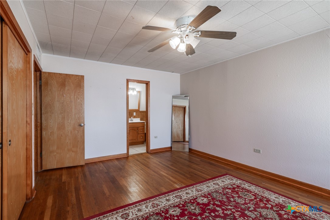 1724 Hickston Street Property Photo 18
