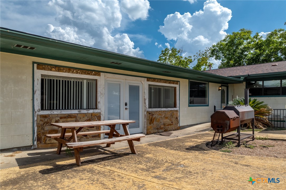 1724 Hickston Street Property Photo 37