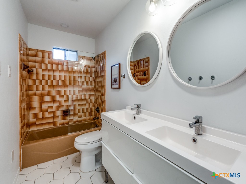 837 Military Drive Property Photo 21