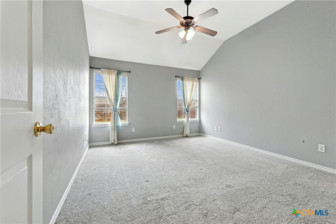 608 Mustang Trail Property Photo 13