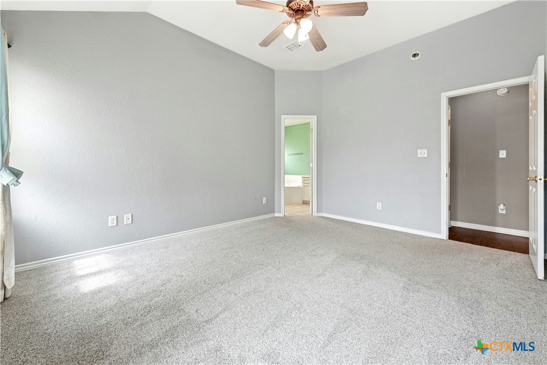 608 Mustang Trail Property Photo 14