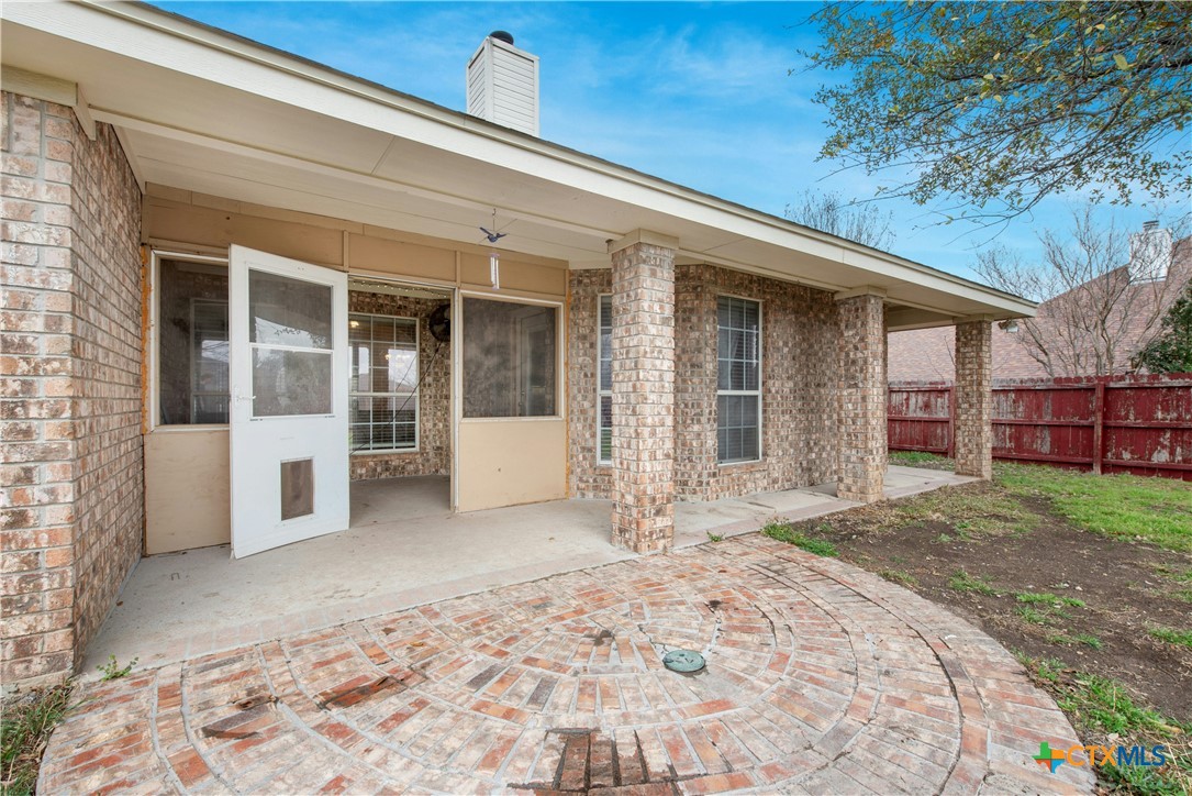 608 Mustang Trail Property Photo 19