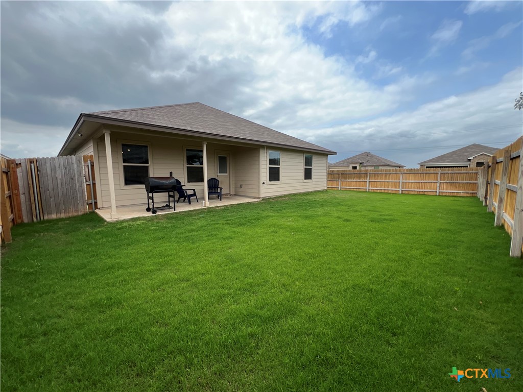 9114 Cantera Ridge Road Property Photo 2