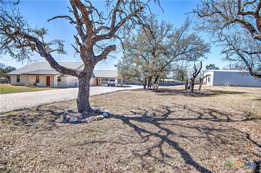 10484 E Trimmier Road Property Photo 3