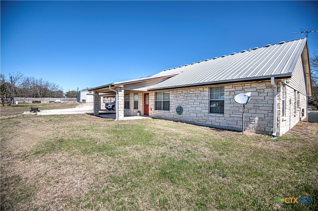 10484 E Trimmier Road Property Photo 5