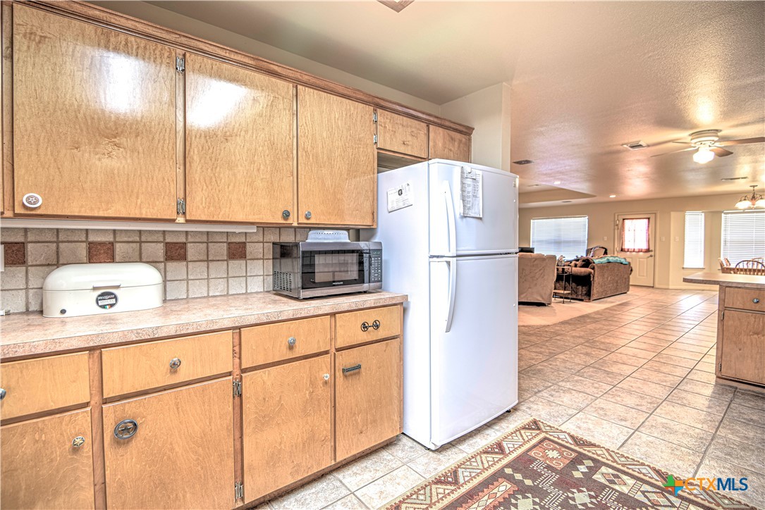 10484 E Trimmier Road Property Photo 18