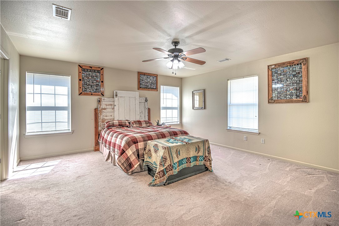 10484 E Trimmier Road Property Photo 22
