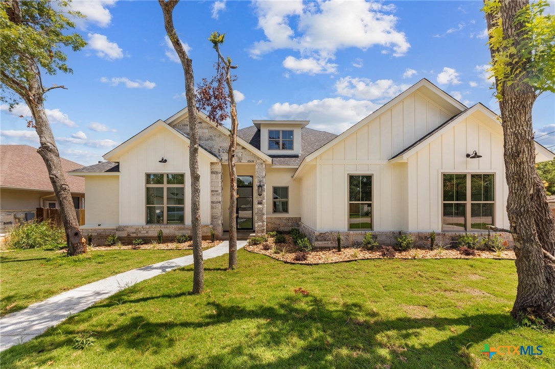 3502 Lions Ridge Drive Property Photo 4