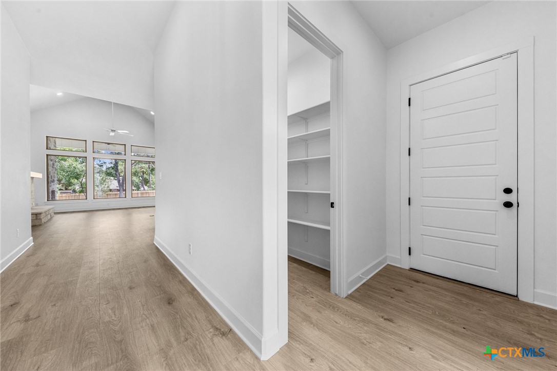 3502 Lions Ridge Drive Property Photo 5