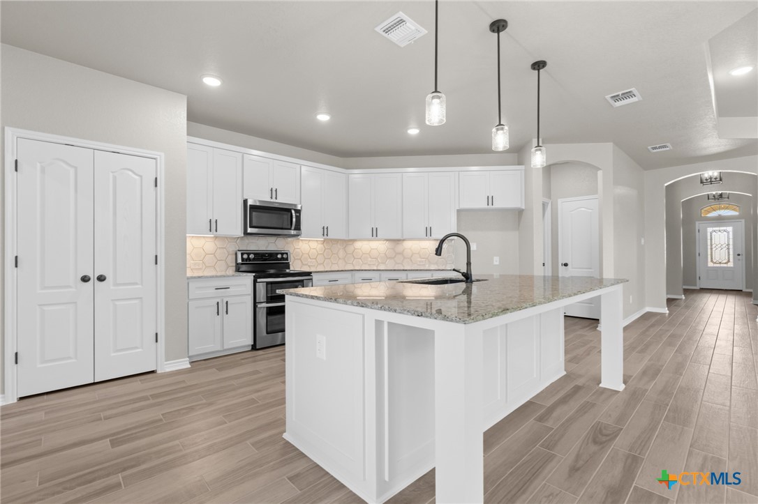 511 Roy Cordell Street Property Photo 3