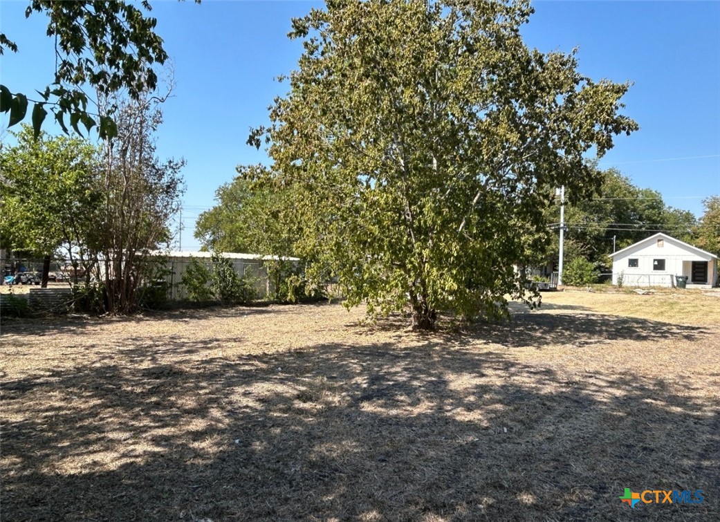 405 Harper Street Property Photo 4