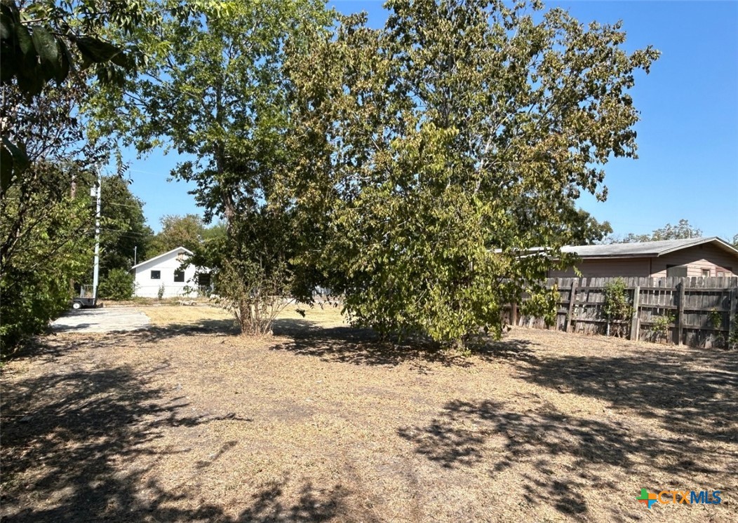 405 Harper Street Property Photo 5