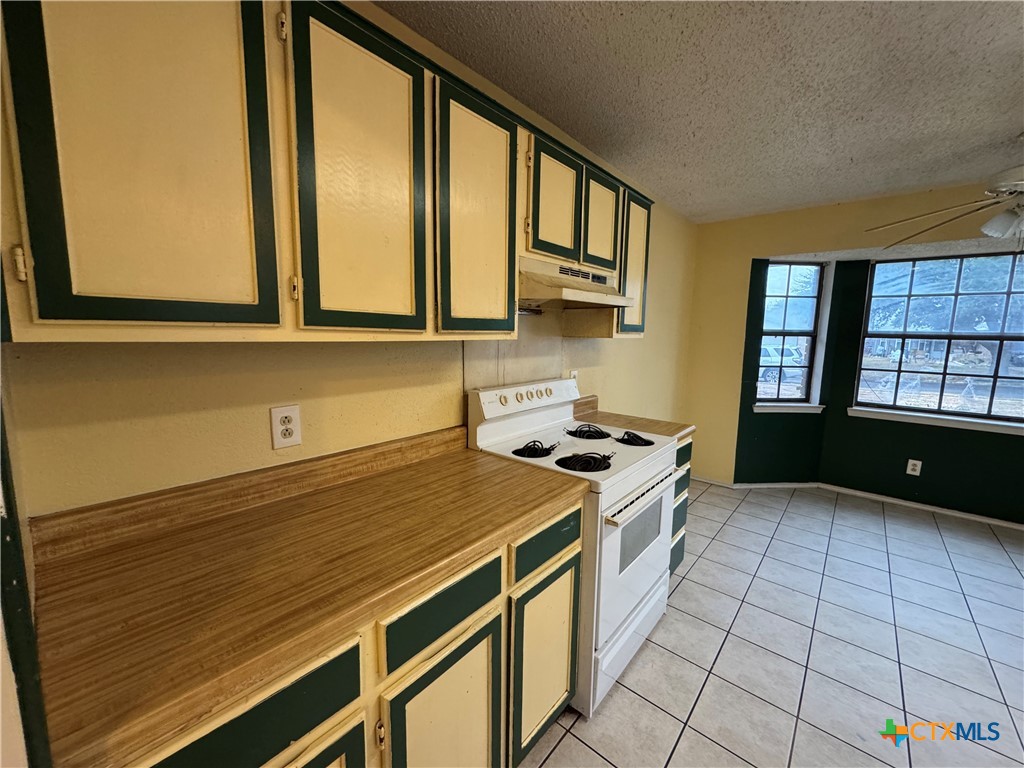 2021 Newton Drive Property Photo 16