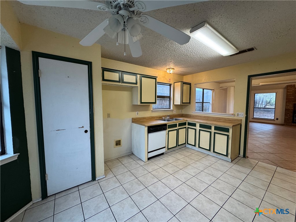 2021 Newton Drive Property Photo 19