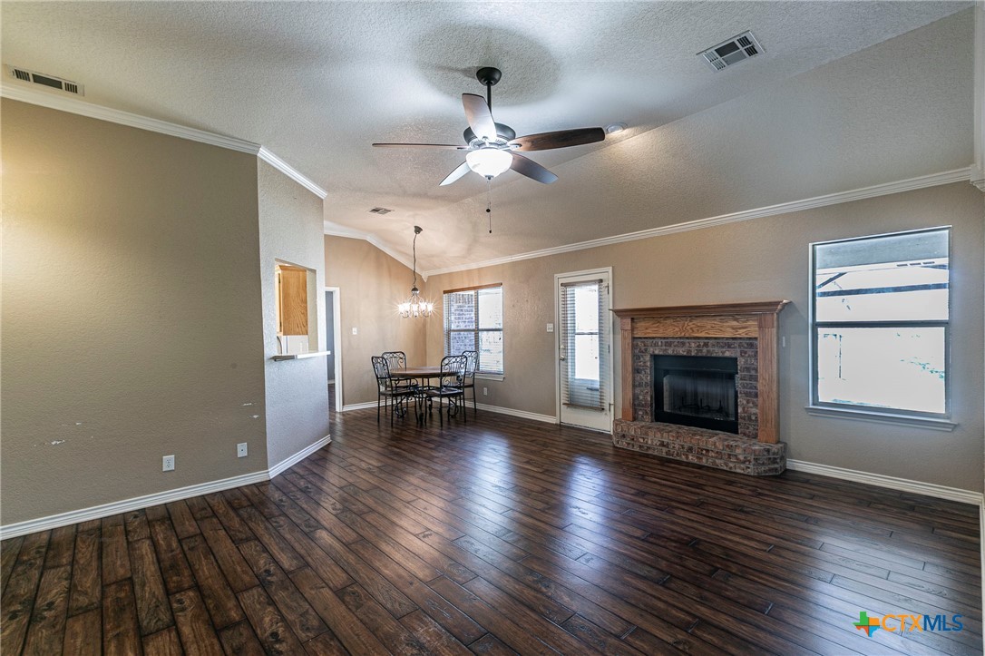80 Willow Run Drive Property Photo 4