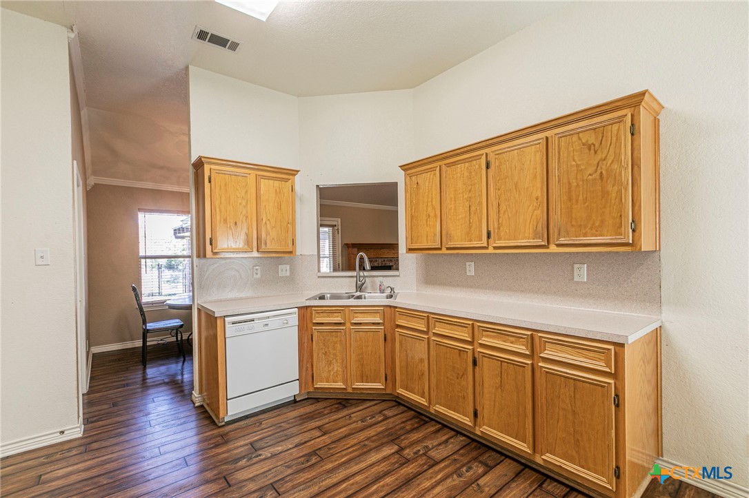 80 Willow Run Drive Property Photo 8