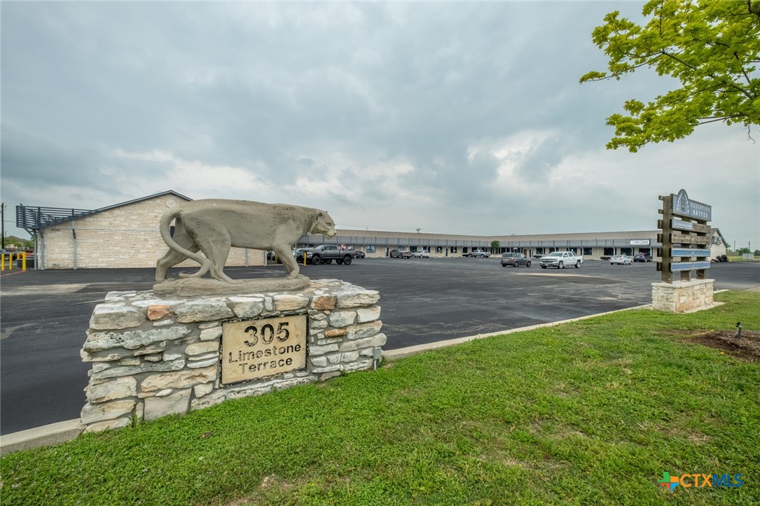 305 Limestone Terrace C-3 Property Photo 2