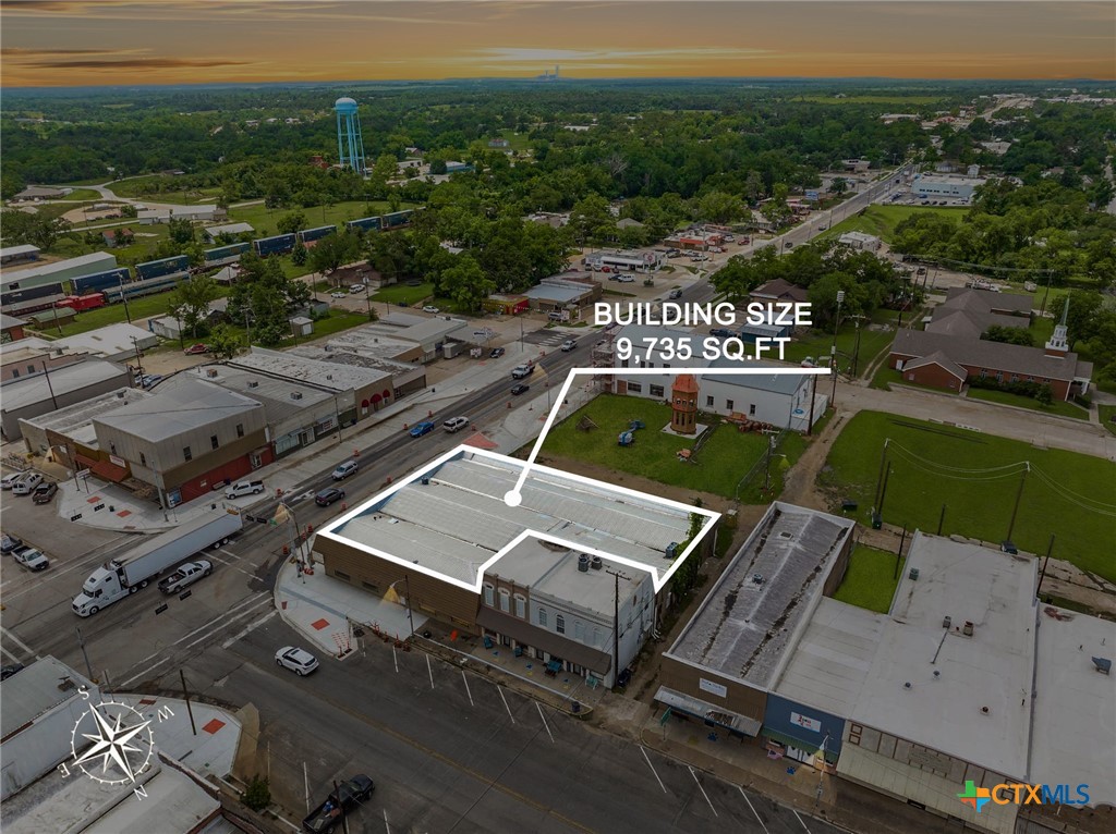 106 W Cameron Avenue Property Photo