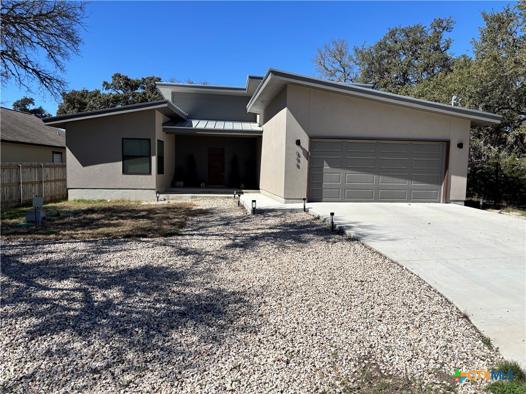 644 Cashew Property Photo 1