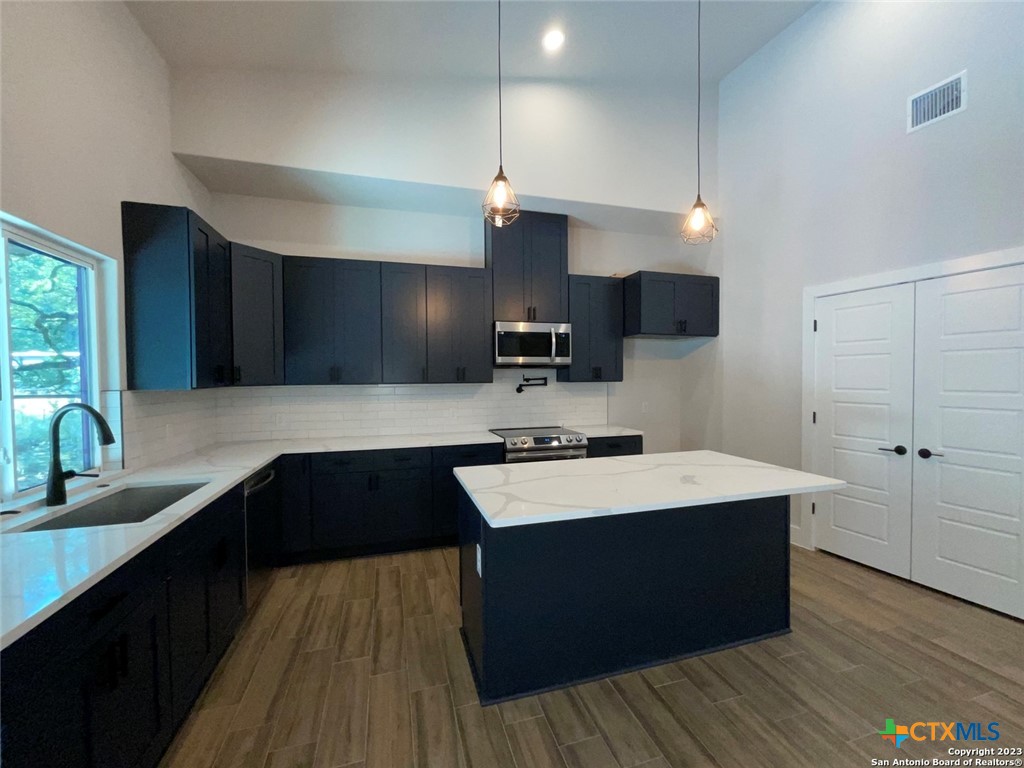 644 Cashew Property Photo 3