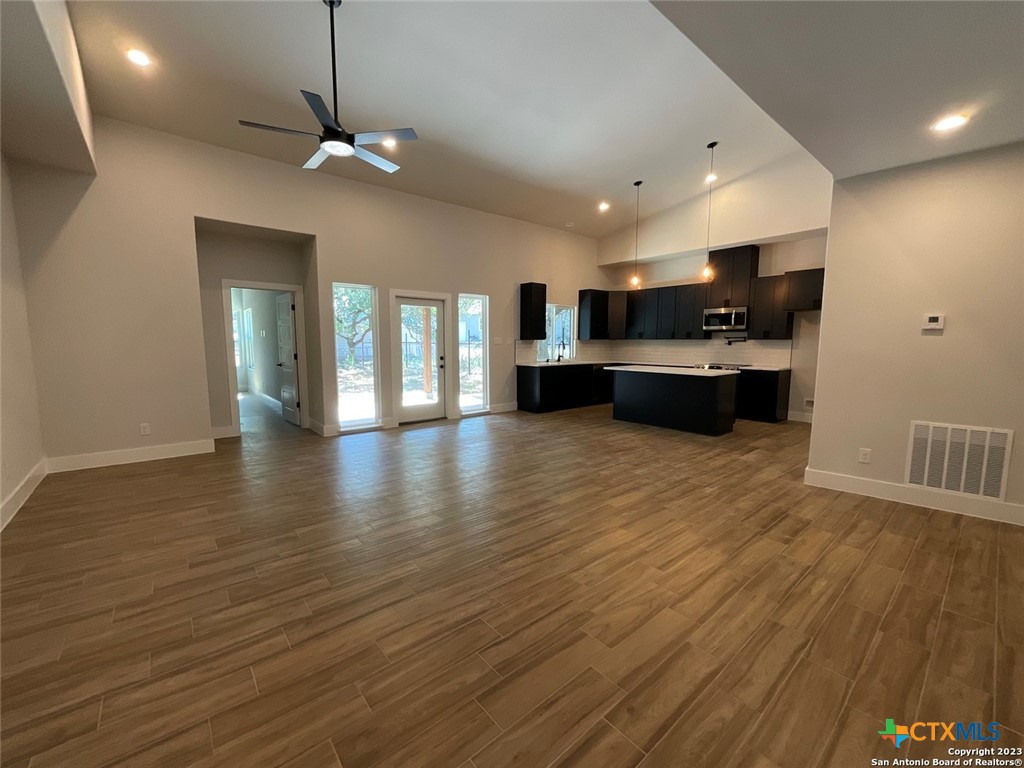 644 Cashew Property Photo 5