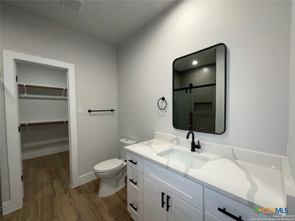 644 Cashew Property Photo 7