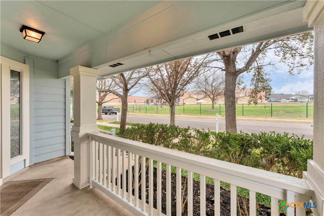 322 Sampson Property Photo 2
